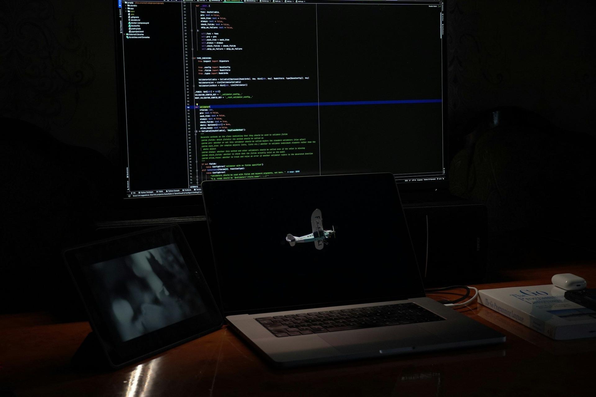 Stuff Laying - Pytorch Inference